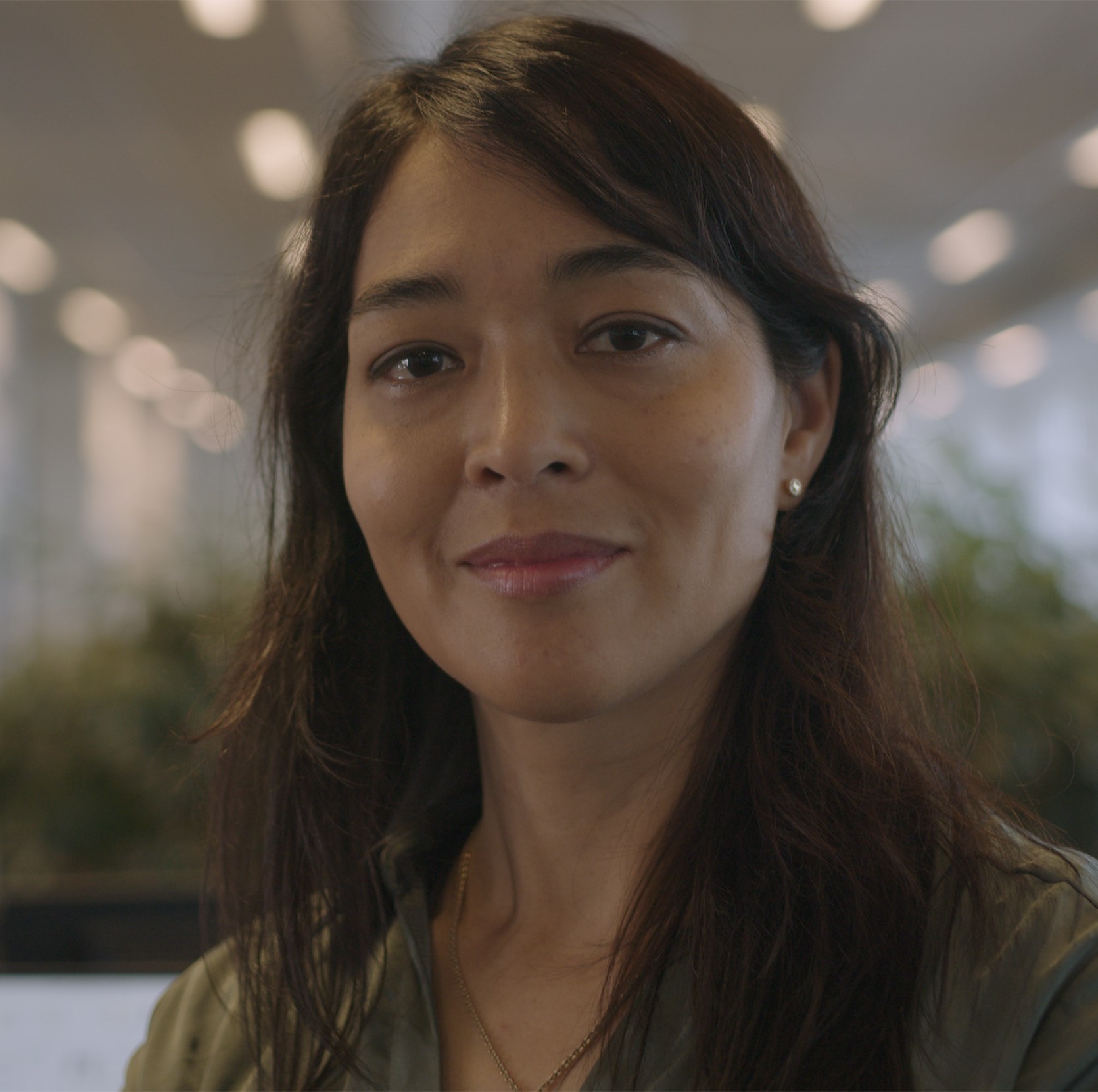 Esther portrait video, low res, 1 square, b83b0